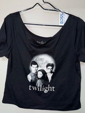 Twilight Black Graphic Scoop Neck Crop Top